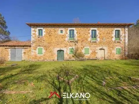 Chalet en Robredo de Las Pueblas