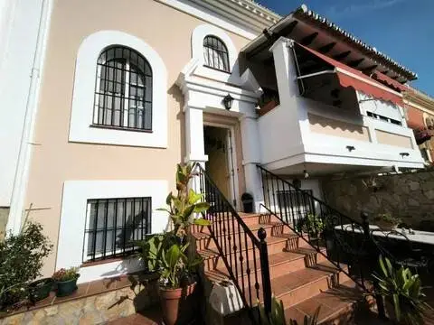 Casa adosada en Bellavista-El Morlaco