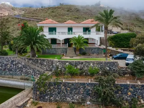 Casa rústica en Arona Pueblo