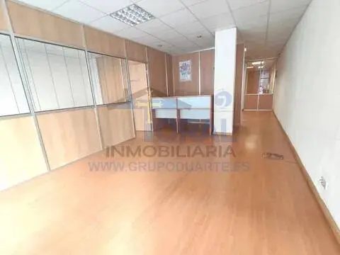 Local comercial en calle de Álava