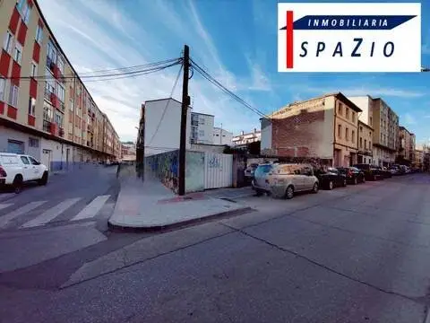Terreno en calle de Agustina de Aragón