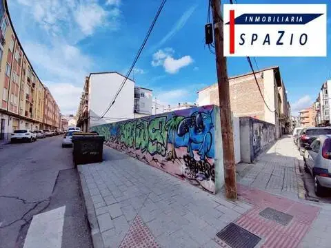 Terreno en calle de Agustina de Aragón
