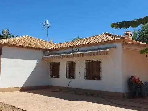 Casa rústica en calle Cm 4114 No Number