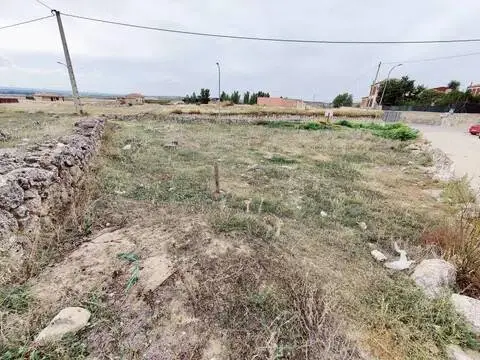 Terreno en Gumiel de Mercado
