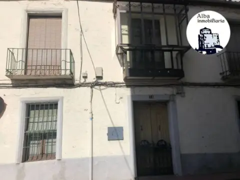Casa rústica en calle del Espolón