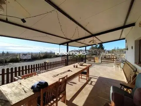 Chalet en Castelló de Farfanya