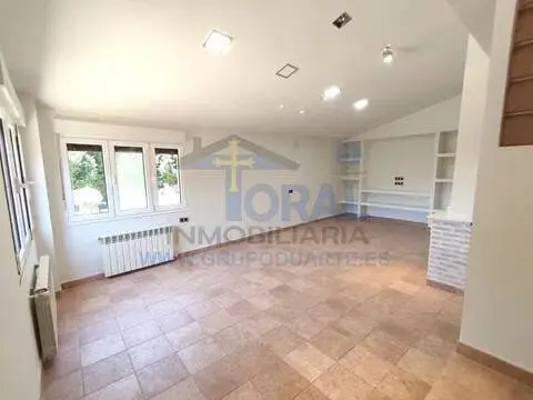Casa adosada en Zona Rural
