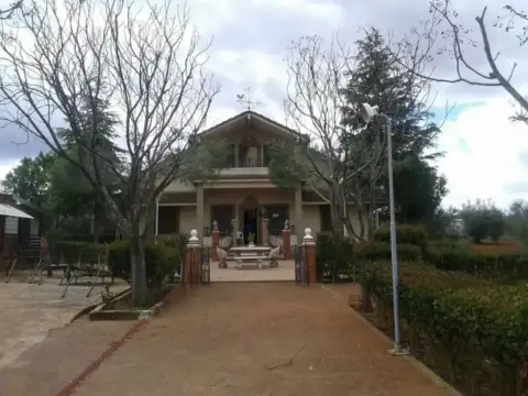 Chalet en Almendralejo