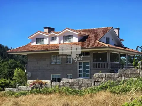 Chalet en Camino Rio de Barxa