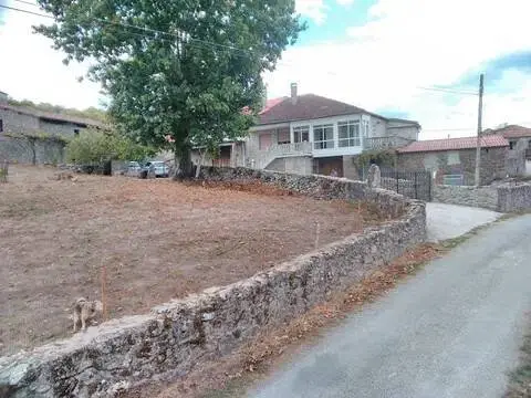 Casa rústica en Pantón