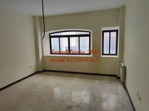 Piso en calle calle Arco Aguero, 14