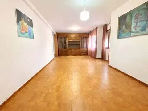 Piso en Centro-Zona calle Castillo