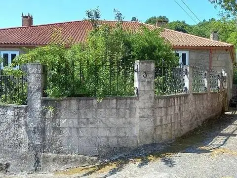 Casa rústica en Chantada