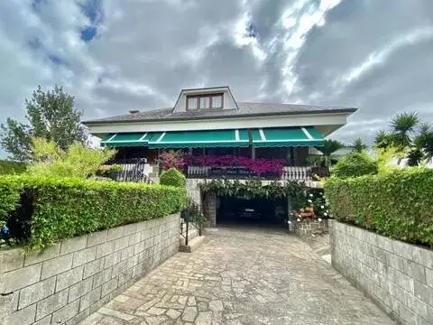 Chalet en Caleiro (Resto Parroquia)
