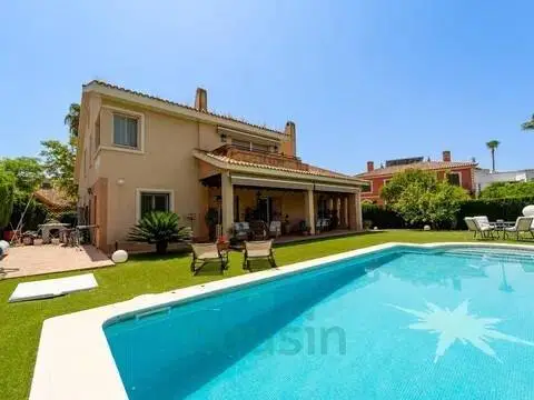 Chalet en El Zaudín-Club de Golf