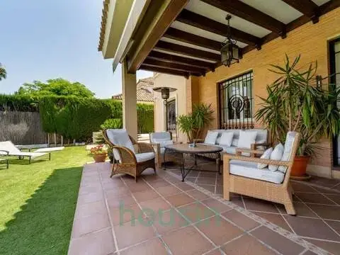 Chalet en El Zaudín-Club de Golf