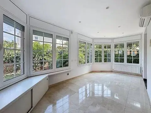 Casa en Ronda del Canigó