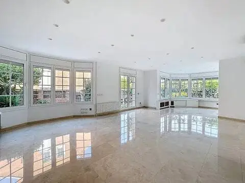 Casa en Ronda del Canigó