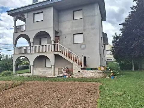 Chalet en Cabañas Raras