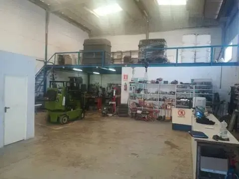 Nave industrial en calle Martillo No Number