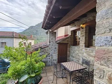 Casa rústica en Aciera