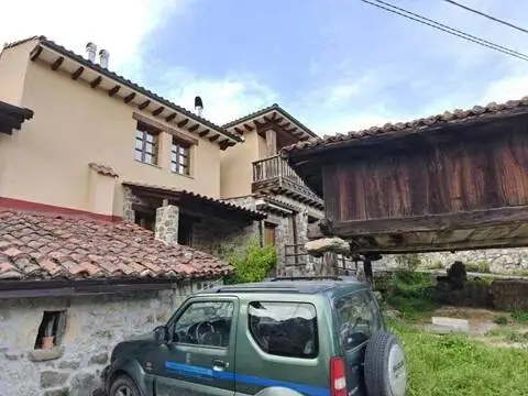 Casa rústica en Aciera