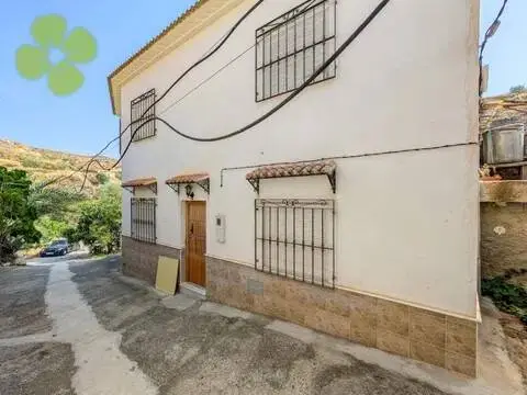 Chalet en Albanchez