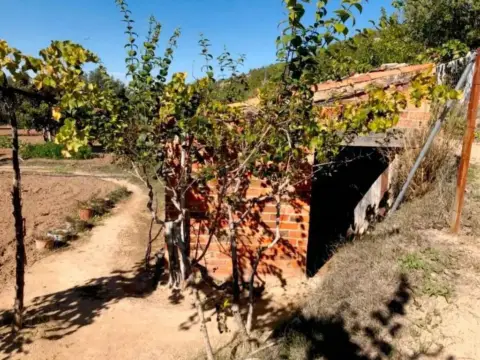 Casa rústica en Torre del Compte