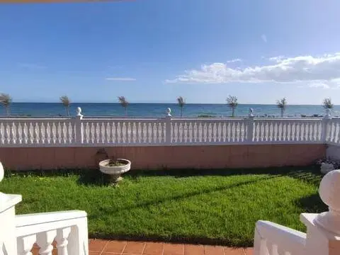 Chalet en calle de Almería