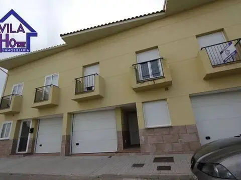 Casa adosada en Sinlabajos