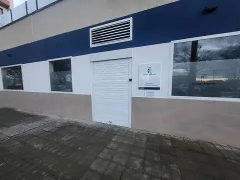 Local comercial en calle de Alfonso Eanes