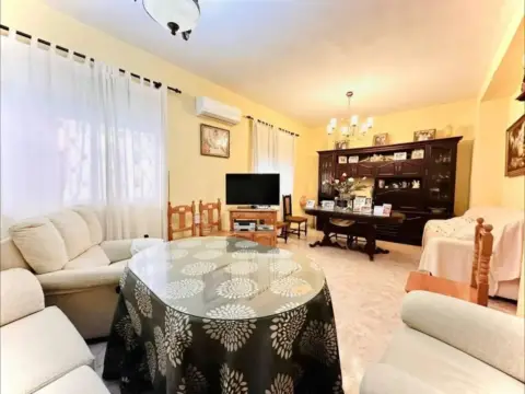 Chalet en Zona calle Santa Lucía-calle las Margaritas