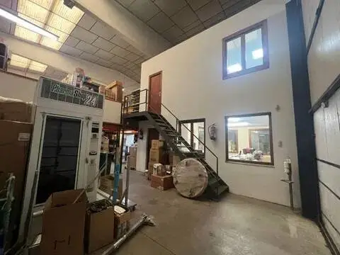 Nave industrial en San Cristóbal-Adurtza