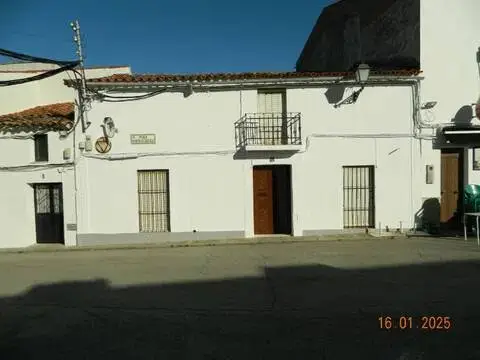 Casa rústica en Plaza Romero de Castilla