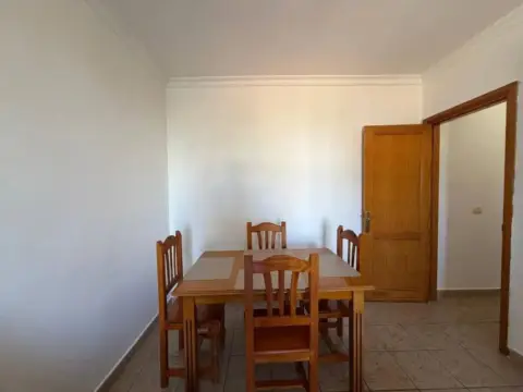 Piso en calle Canalejas