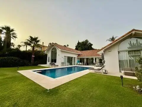 Chalet en Núcleo