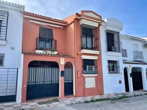 Casa adosada en Centro