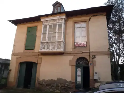 Chalet en Cacabelos