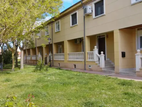 Chalet en Medina del Campo