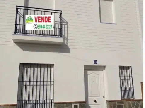 Casa rústica en calle de la Tienda