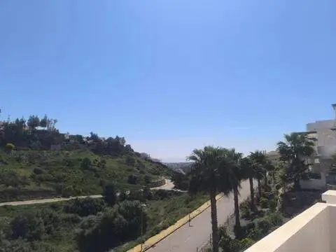 Piso en Los Naranjos-Las Brisas