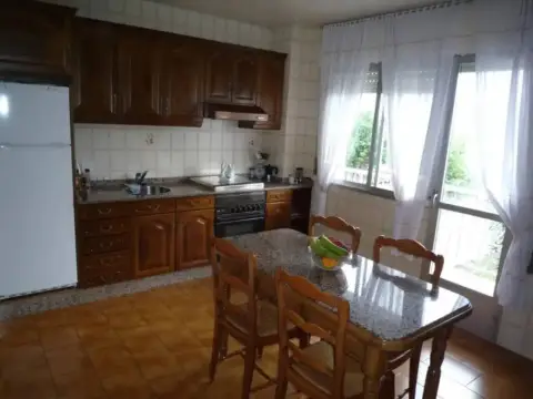 Chalet en Cacabelos