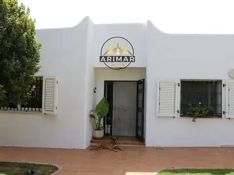 Chalet en Montornés-Las Palmas-El Refugio