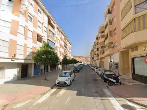 Local comercial en Núcleo Urbano