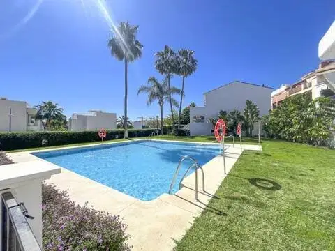 Casa en El Paraíso-Atalaya-Benamara
