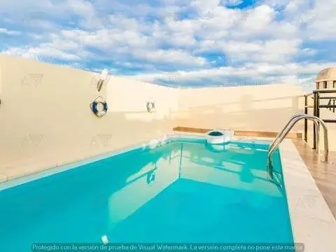 Ático en calle Islas Canarias