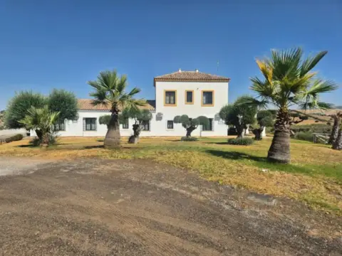 Casa rústica en Puerto Serrano