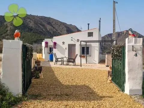 Casa rústica en Oria