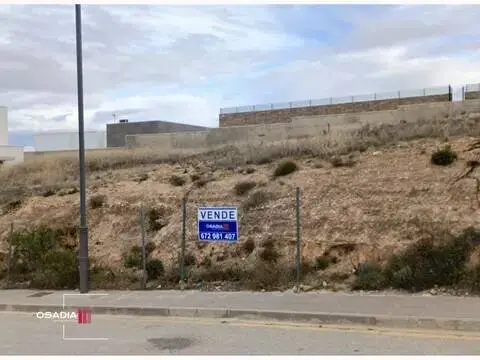 Terreno en calle Río Cubillas