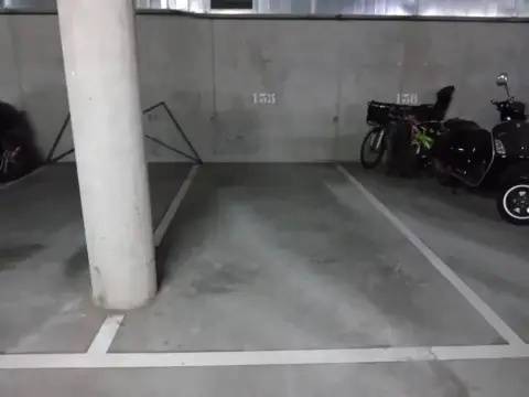 Garaje en calle de Francisco Martínez Soria